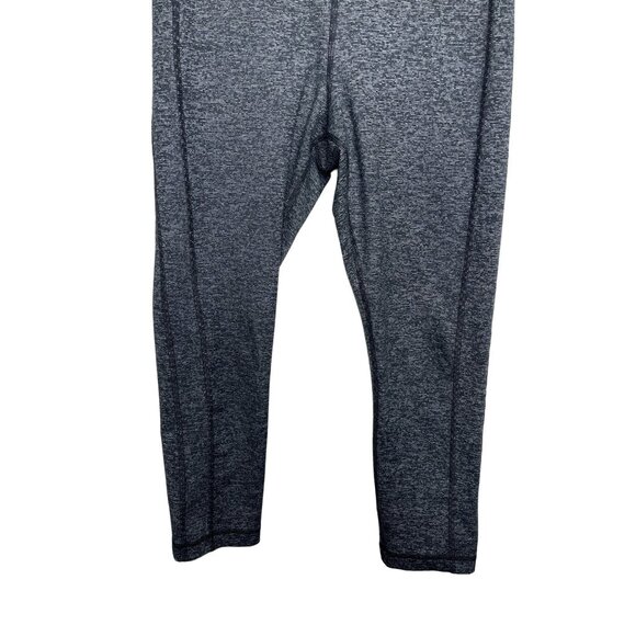 Under Armour Medium Gray Black Cropped Yoga Leggings - Picture 3 of 12